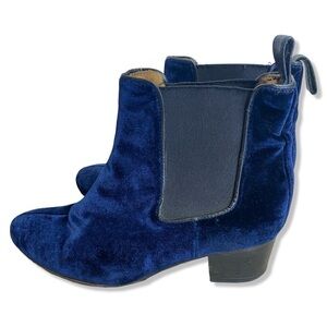 ⭐️BLUE VELVET Ankle Boots Size 8.5
